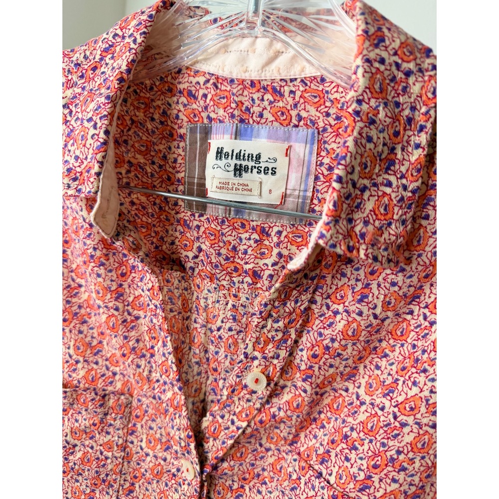 Holding Horses Anthropologie Red Purple Floral Cotton Button Down Shirt Size 8 - Picture 7 of 7